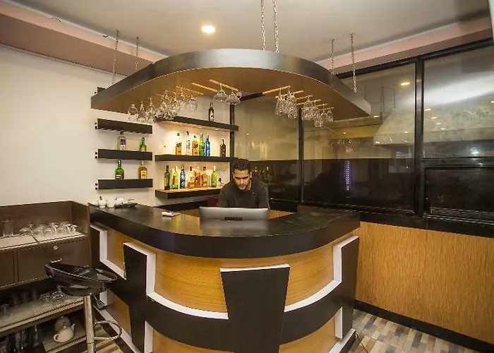 Oyo 11474 Gangaur Regency Boutique